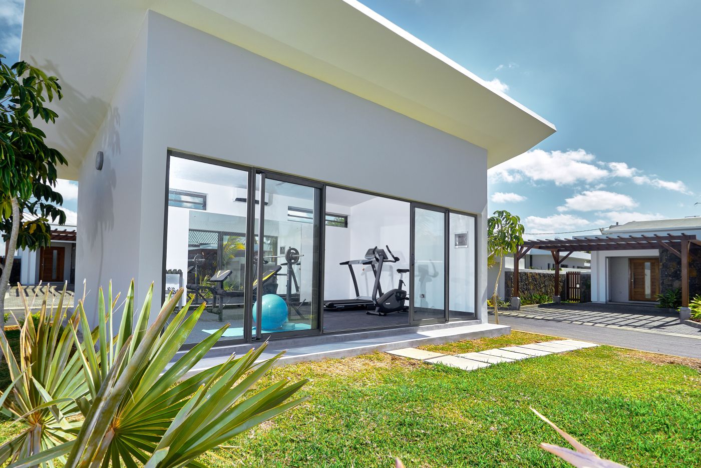 Villa Corail Bleu Private Pool Garden Villas By Lov In - 